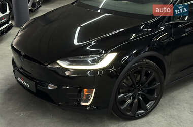 Внедорожник / Кроссовер Tesla Model X 2017 в 