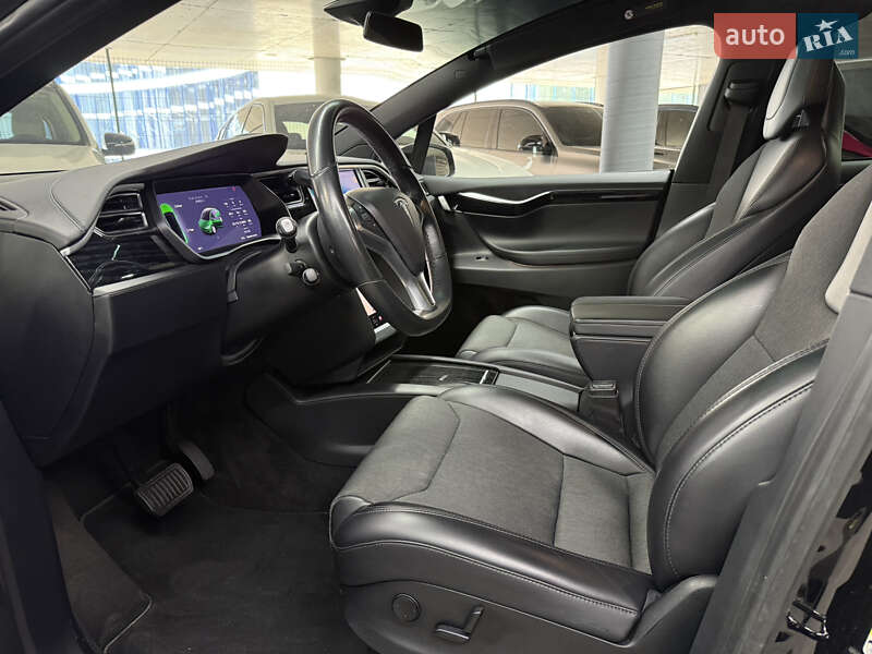 Внедорожник / Кроссовер Tesla Model X 2017 в Одессе