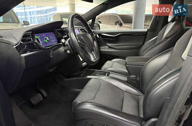 Внедорожник / Кроссовер Tesla Model X 2017 в 