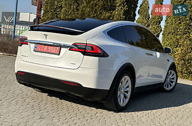 Внедорожник / Кроссовер Tesla Model X 2018 в 