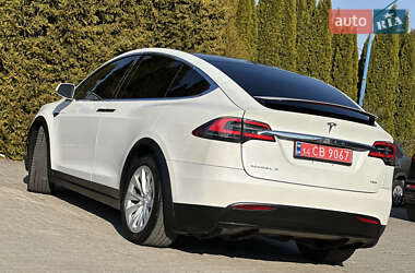 Внедорожник / Кроссовер Tesla Model X 2018 в 