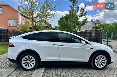 Внедорожник / Кроссовер Tesla Model X 2016 в 