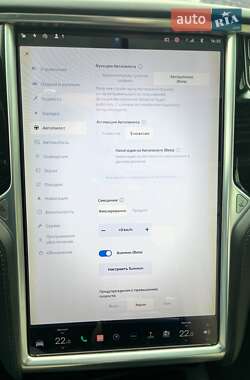 Внедорожник / Кроссовер Tesla Model X 2018 в 