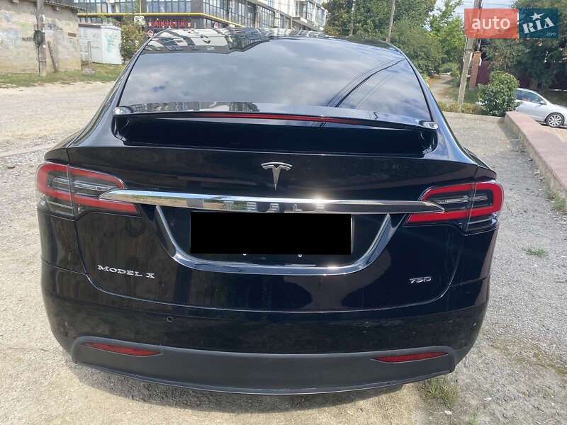 Внедорожник / Кроссовер Tesla Model X 2017 в Киеве