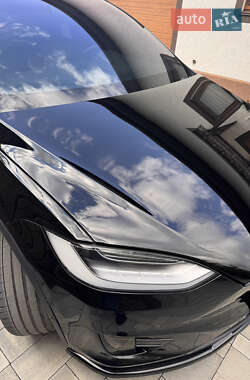 Внедорожник / Кроссовер Tesla Model X 2019 в 
