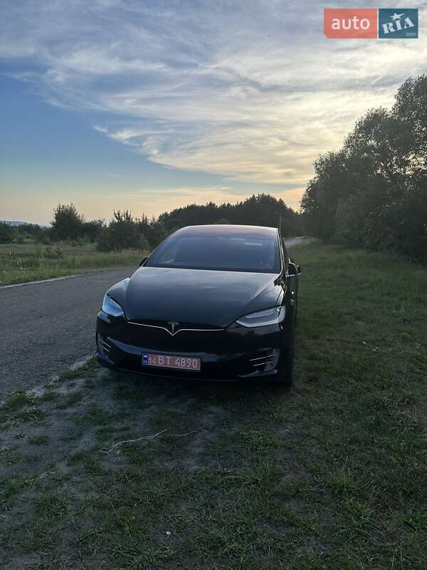 Tesla Model X 2017