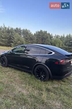 Внедорожник / Кроссовер Tesla Model X 2017 в 