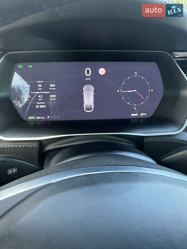 Позашляховик / Кросовер Tesla Model X 2017 в Золочеві