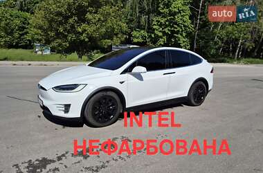 Позашляховик / Кросовер Tesla Model X 2016 в Тернополі