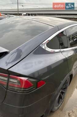 Позашляховик / Кросовер Tesla Model X 2018 в 