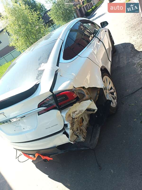 Позашляховик / Кросовер Tesla Model X 2020 в Києві фото 29 Позашляховик / Кросовер Tesla Model X 2020 в Києві