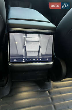 Позашляховик / Кросовер Tesla Model X 2023 в 