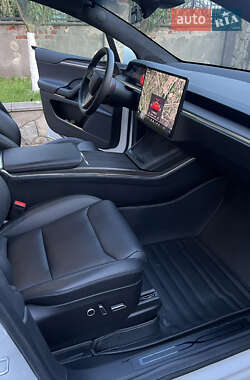 Позашляховик / Кросовер Tesla Model X 2023 в 