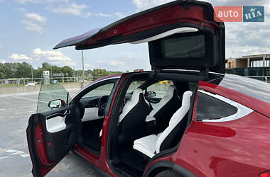Внедорожник / Кроссовер Tesla Model X 2017 в 