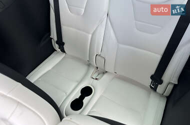 Внедорожник / Кроссовер Tesla Model X 2017 в 
