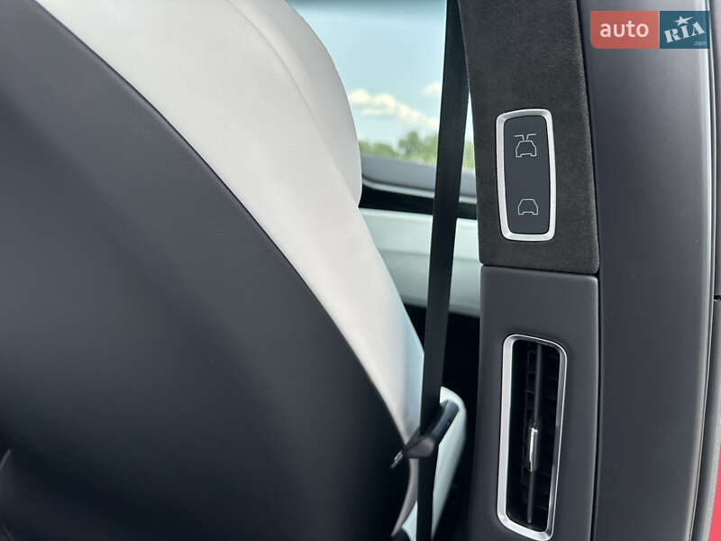 Внедорожник / Кроссовер Tesla Model X 2017 в Киеве