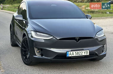 Внедорожник / Кроссовер Tesla Model X 2017 в 