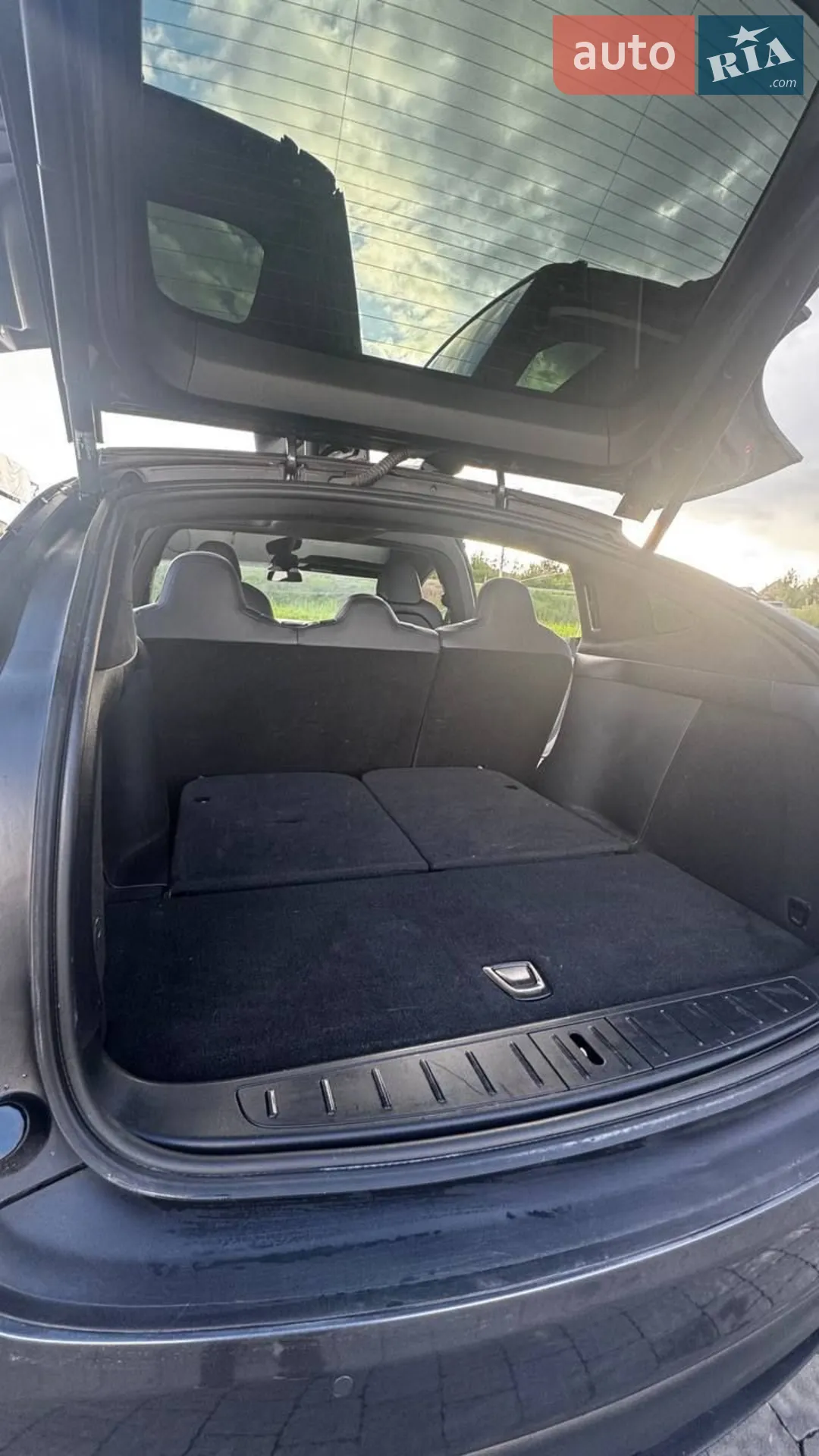 2020 Tesla Model X - мініатюра 2