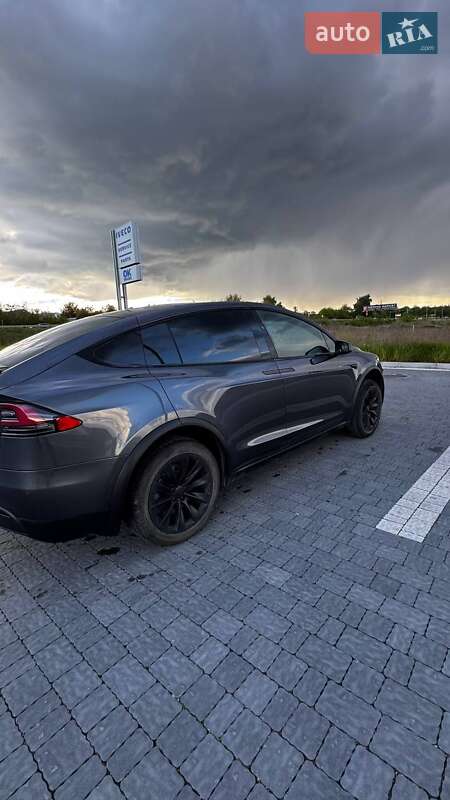 Позашляховик / Кросовер Tesla Model X 2020 в Львові
