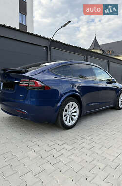Внедорожник / Кроссовер Tesla Model X 2017 в 