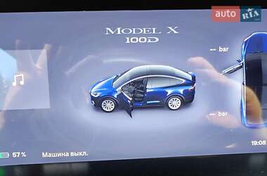 Внедорожник / Кроссовер Tesla Model X 2017 в 