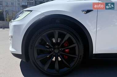 Внедорожник / Кроссовер Tesla Model X 2020 в 