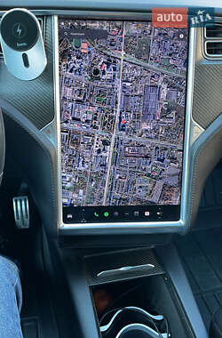 Внедорожник / Кроссовер Tesla Model X 2018 в 