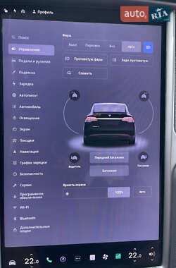 Позашляховик / Кросовер Tesla Model X 2018 в 