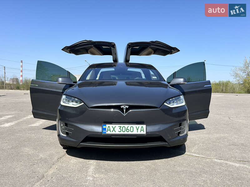 Tesla Model X 2016