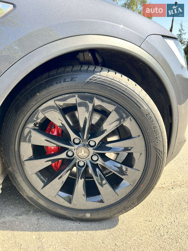 Позашляховик / Кросовер Tesla Model X 2016 в Харкові фото 8 Позашляховик / Кросовер Tesla Model X 2016 в Харкові