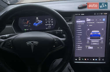 Внедорожник / Кроссовер Tesla Model X 2018 в 