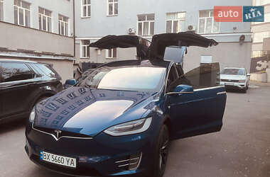 Внедорожник / Кроссовер Tesla Model X 2018 в 