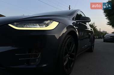 Внедорожник / Кроссовер Tesla Model X 2019 в 
