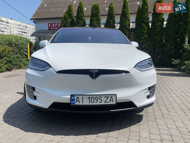 Позашляховик / Кросовер Tesla Model X 2017 в Харкові