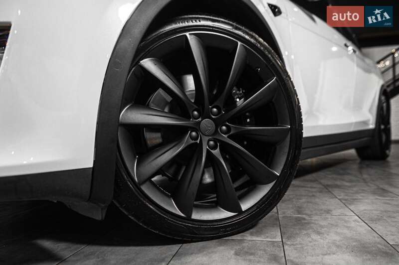 Внедорожник / Кроссовер Tesla Model X 2023 в Одессе фото 19 Внедорожник / Кроссовер Tesla Model X 2023 в Одессе