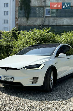 Внедорожник / Кроссовер Tesla Model X 2016 в 