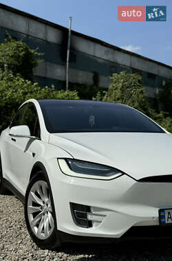 Внедорожник / Кроссовер Tesla Model X 2016 в 