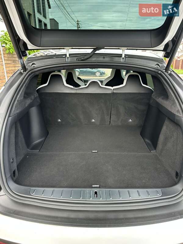 Позашляховик / Кросовер Tesla Model X 2018 в Києві