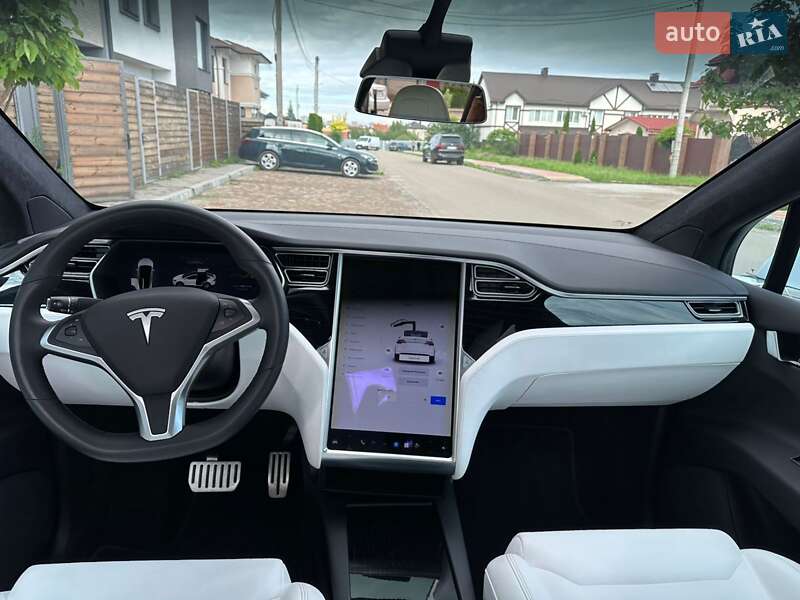 Позашляховик / Кросовер Tesla Model X 2018 в Києві фото 16 Позашляховик / Кросовер Tesla Model X 2018 в Києві