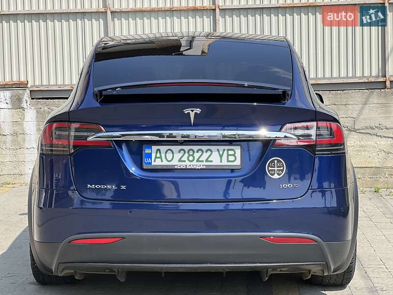 Позашляховик / Кросовер Tesla Model X 2017 в Ужгороді