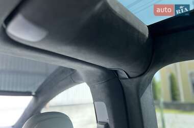 Позашляховик / Кросовер Tesla Model X 2017 в 