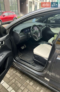 Внедорожник / Кроссовер Tesla Model X 2020 в 