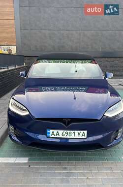 Внедорожник / Кроссовер Tesla Model X 2016 в 