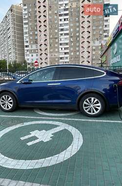 Внедорожник / Кроссовер Tesla Model X 2016 в 