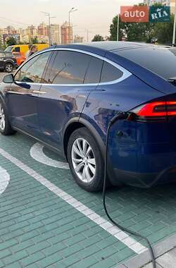 Внедорожник / Кроссовер Tesla Model X 2016 в 