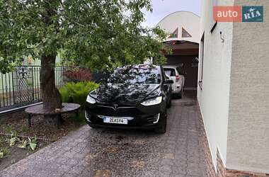 Внедорожник / Кроссовер Tesla Model X 2017 в 