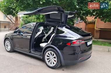 Внедорожник / Кроссовер Tesla Model X 2017 в 