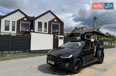 Внедорожник / Кроссовер Tesla Model X 2017 в 