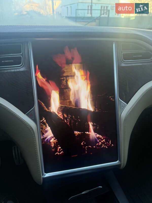 Позашляховик / Кросовер Tesla Model X 2017 в Києві