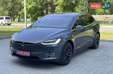 Позашляховик / Кросовер Tesla Model X 2019 в Новояворівську